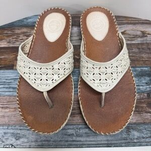 Nurture Womens Size 6 Sandals Off  White Leather Cushion Comfort